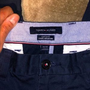 TH Men’s Flex Stretch Custom-Fit Chino Pant